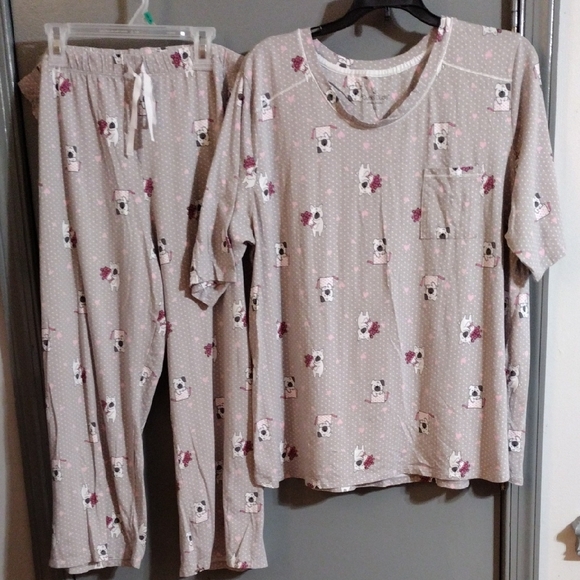 Cuddl Duds Other - Cuddl Duds Gray and Pink Dog Print Pajama Set